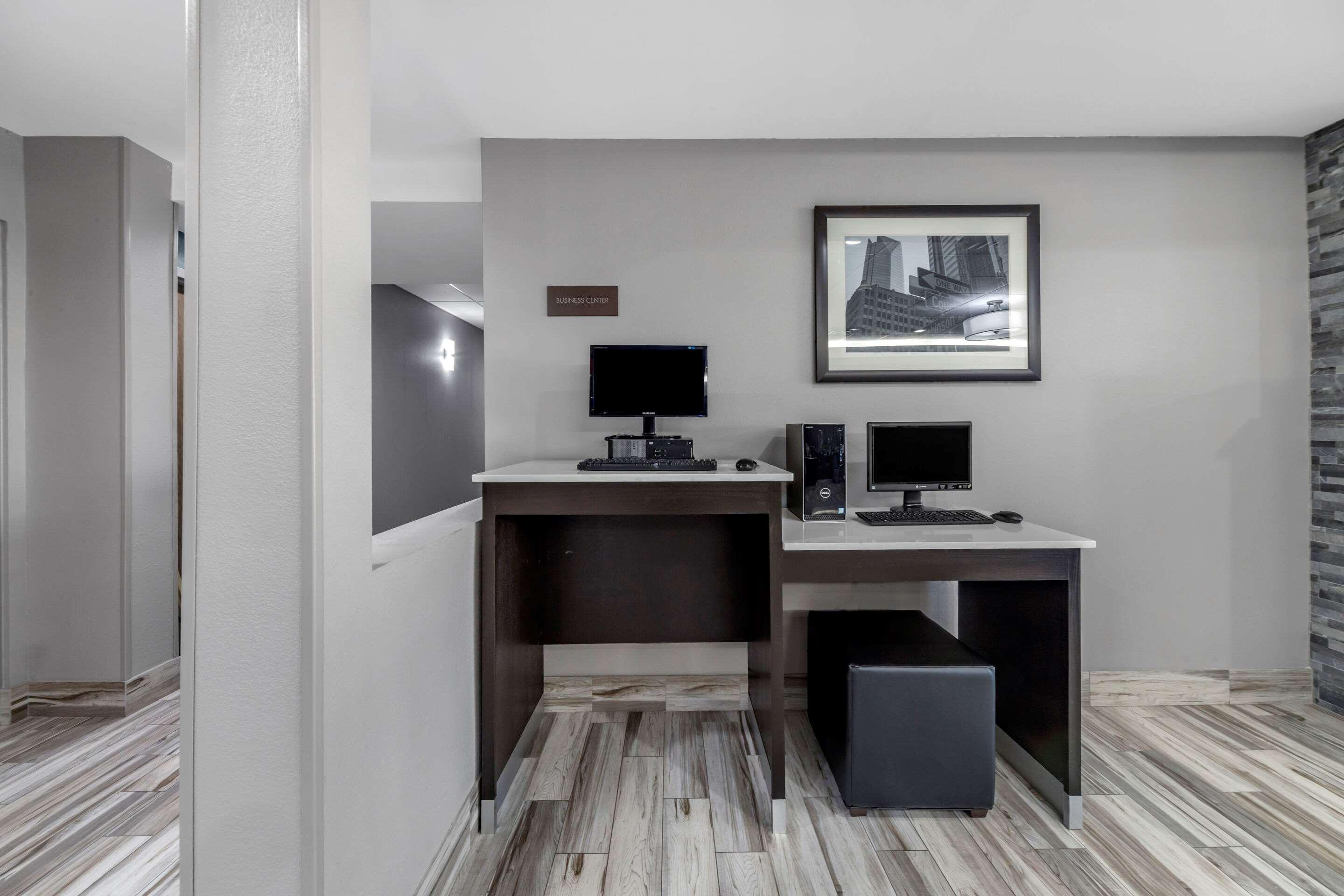 Garner Hotel Oklahoma City - Quail Springs By Ihg Εξωτερικό φωτογραφία